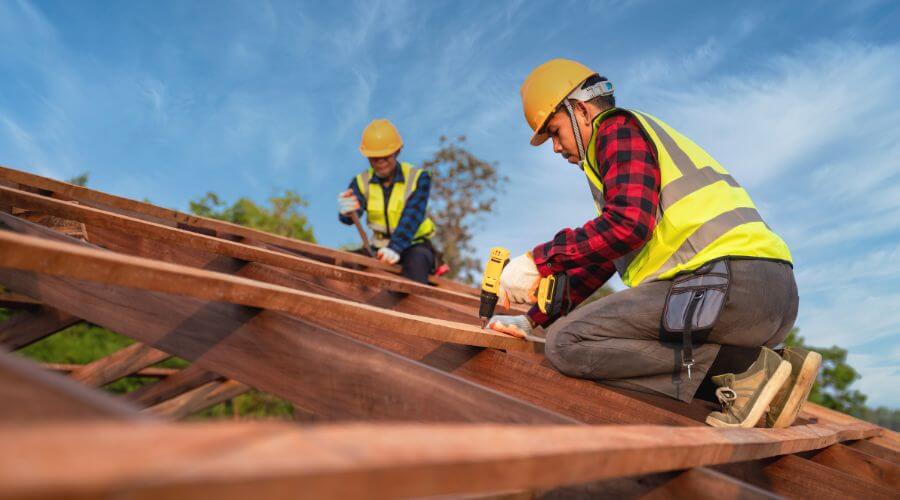 Professional Flat Roofing Installation services in High Bridge, WI